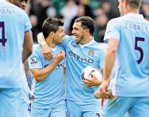 更是两位伟 更是两位伟